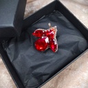 Broche abeille rouge